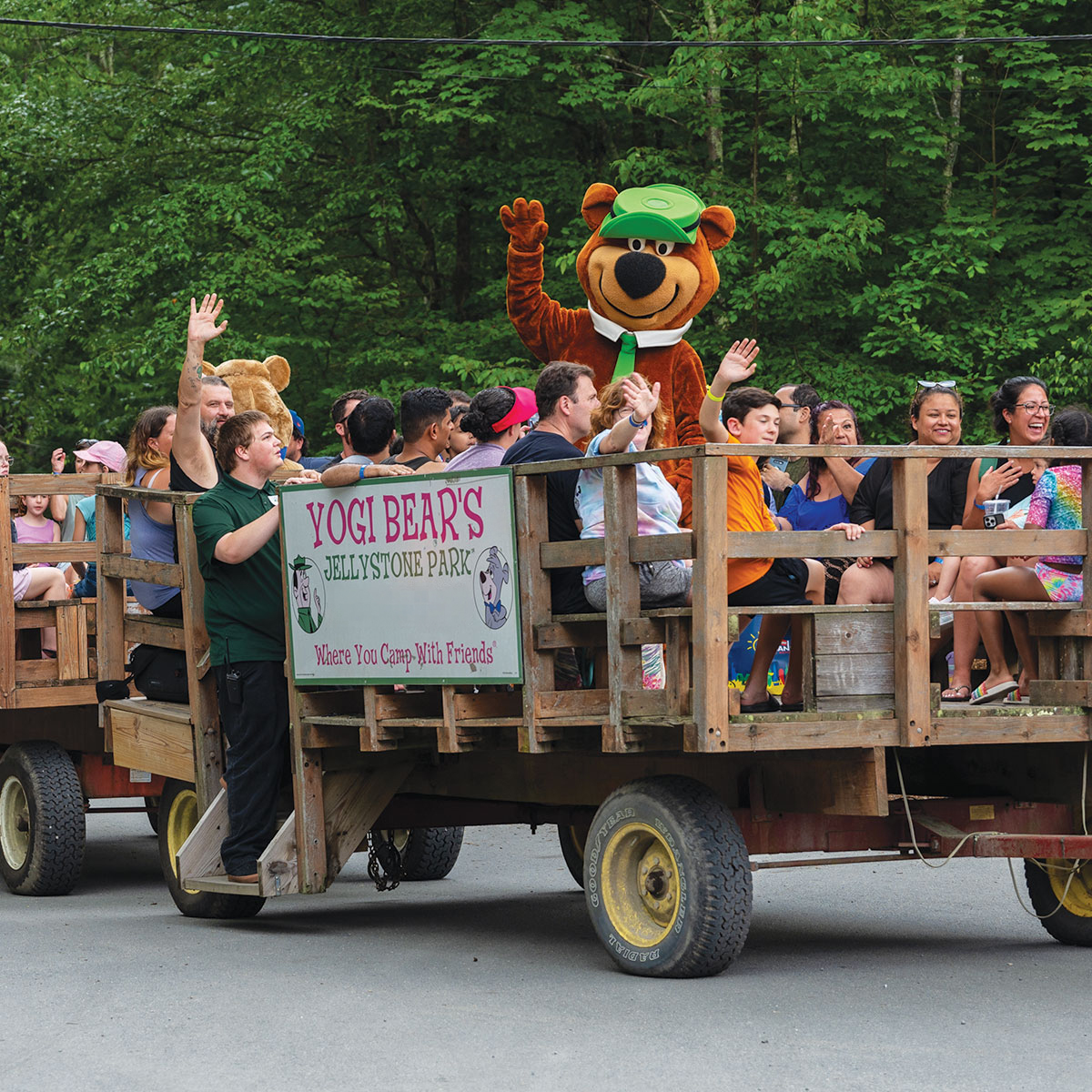 Yogi Bear's Jellystone Park Camp-Resorts Facebook ad