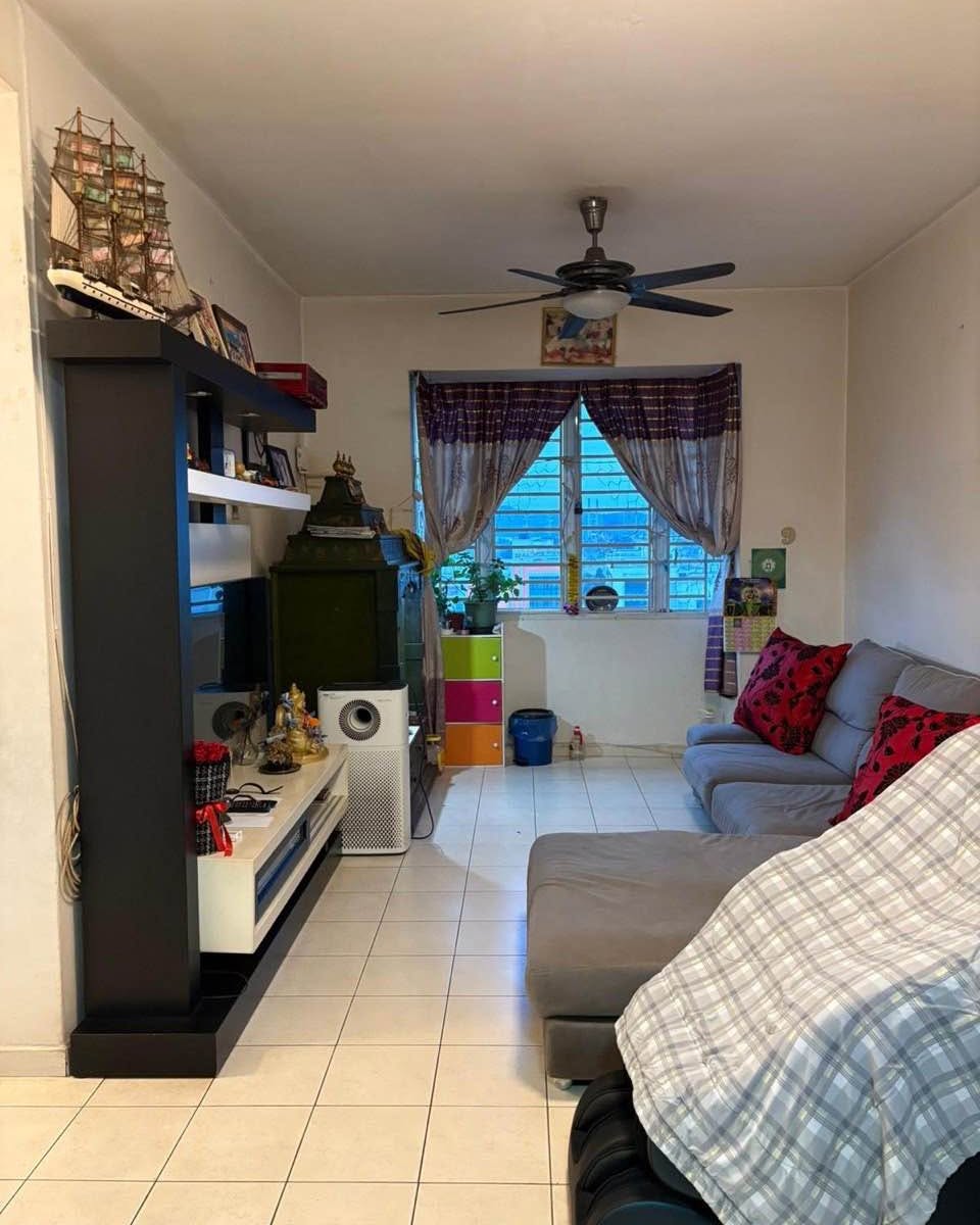 蔡 伟杰 Facebook ad: Nusa Perdana Apartment Gelang Patah Renovate Low Floor For…