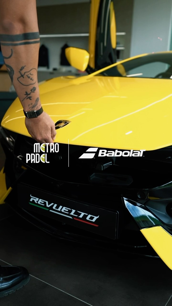 Metro Padel Facebook ad: A new expression of performance.