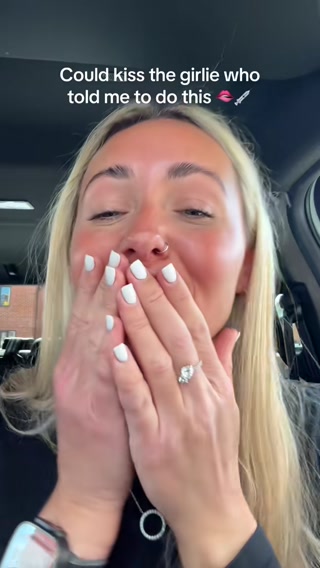 Dr.Melaxin UK Facebook ad: TikTok Trending Lip Plumper Duo