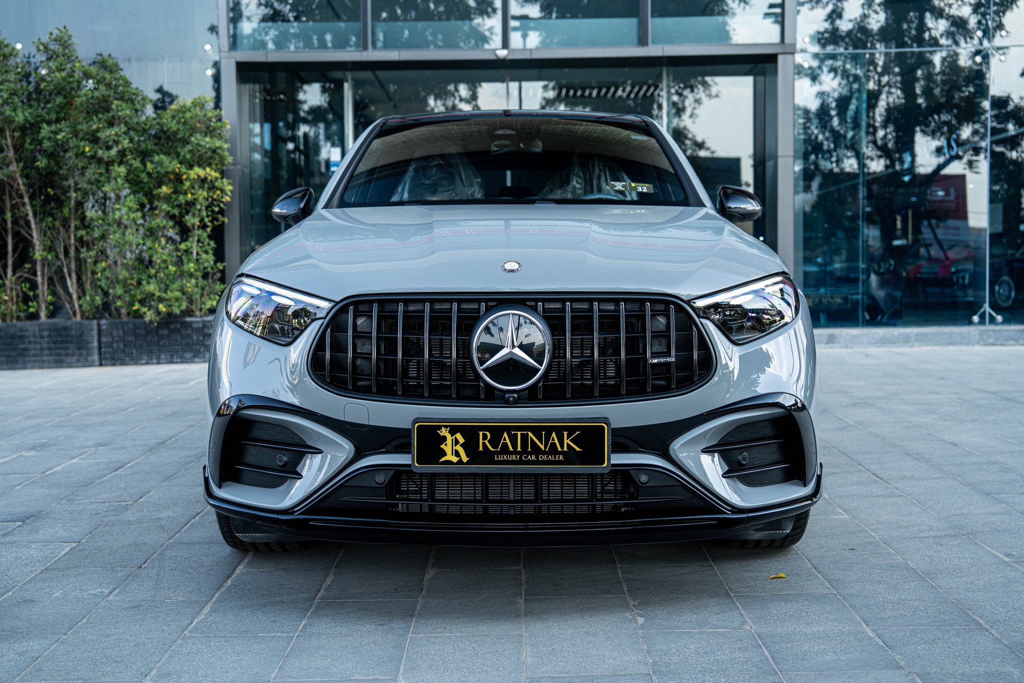 Ratnak Luxury Car Dealer Facebook ad