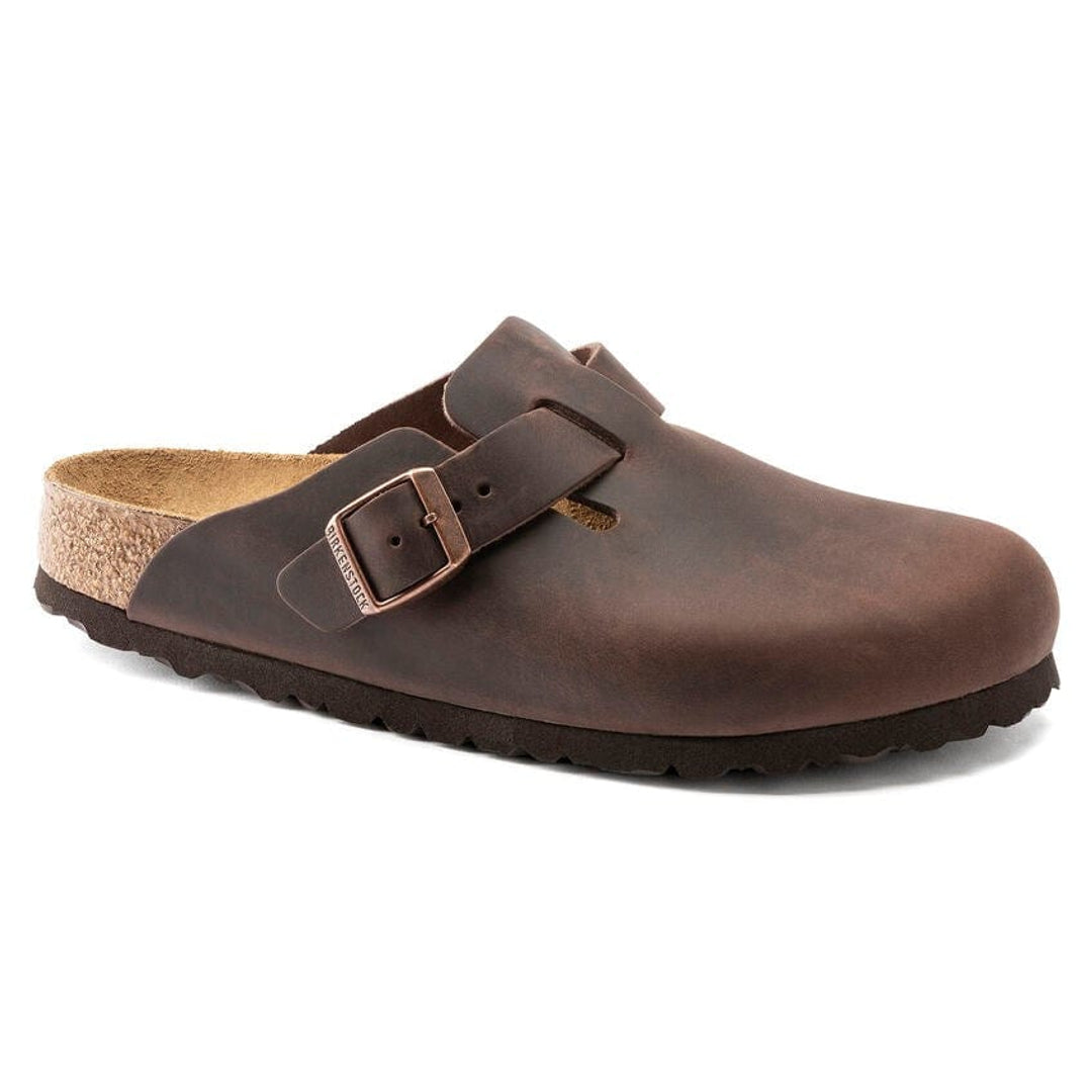 Hannas Toowoomba Facebook ad: Step into all-day comfort and effortless style with…