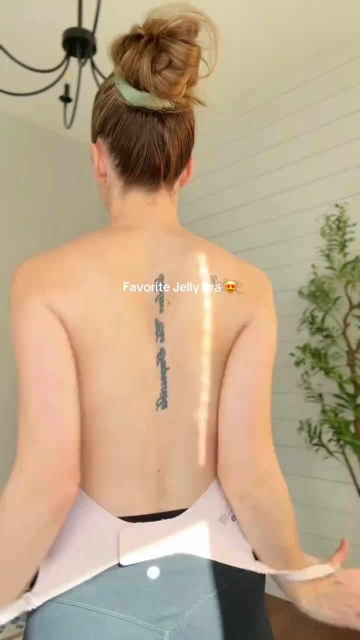 SuhanaFit Facebook ad: Comfort Meets Confidence