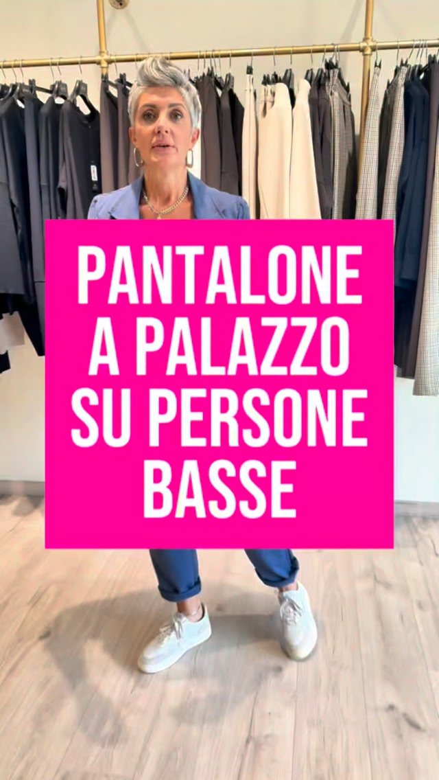 Stuff Fashion Boutique Facebook ad: Se sei bassa puoi mettere il pantalone a…
