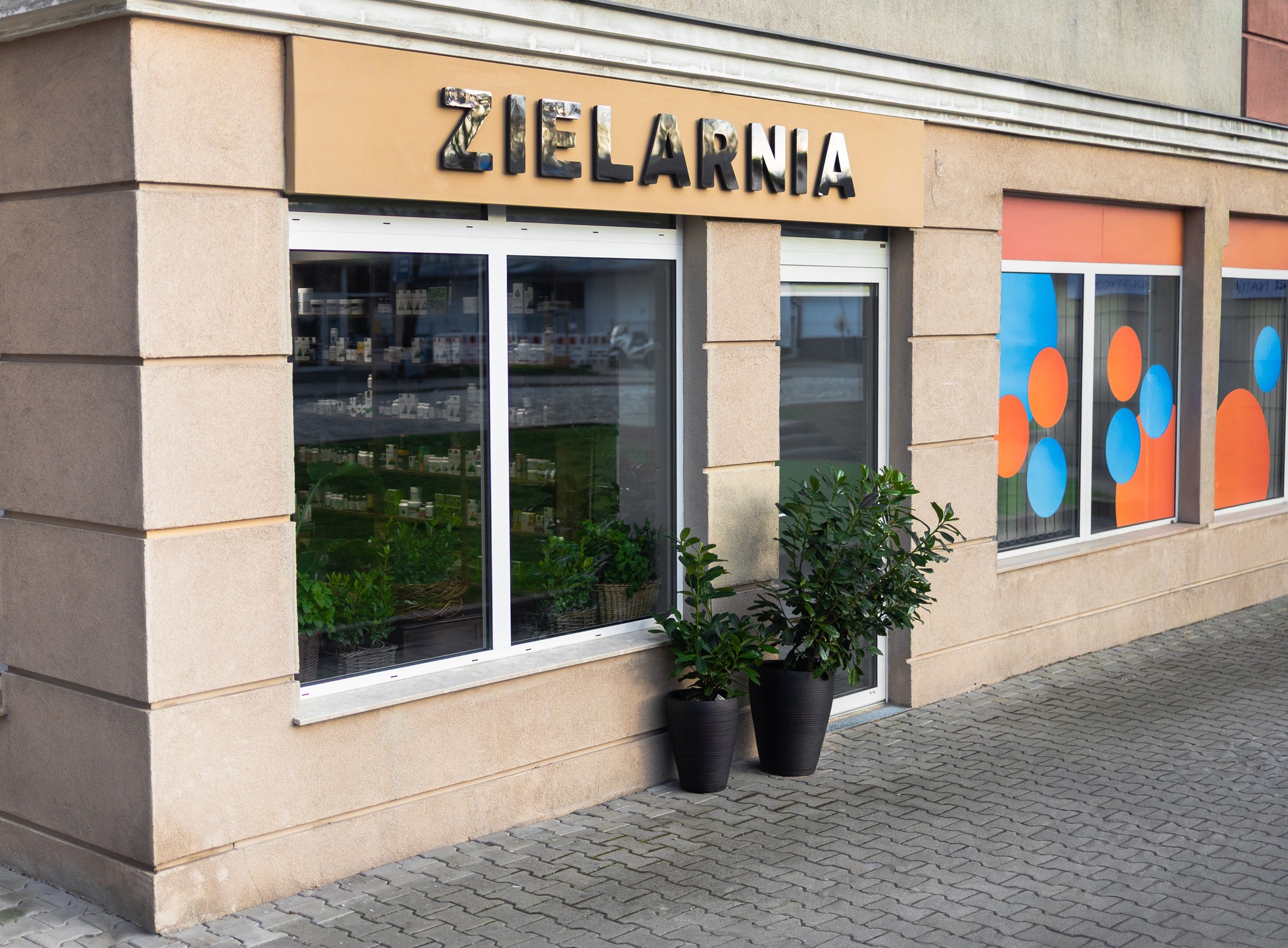 Zielarnia Harmonia Facebook ad: Kilka ujęć z naszego sklepu i tego, co…