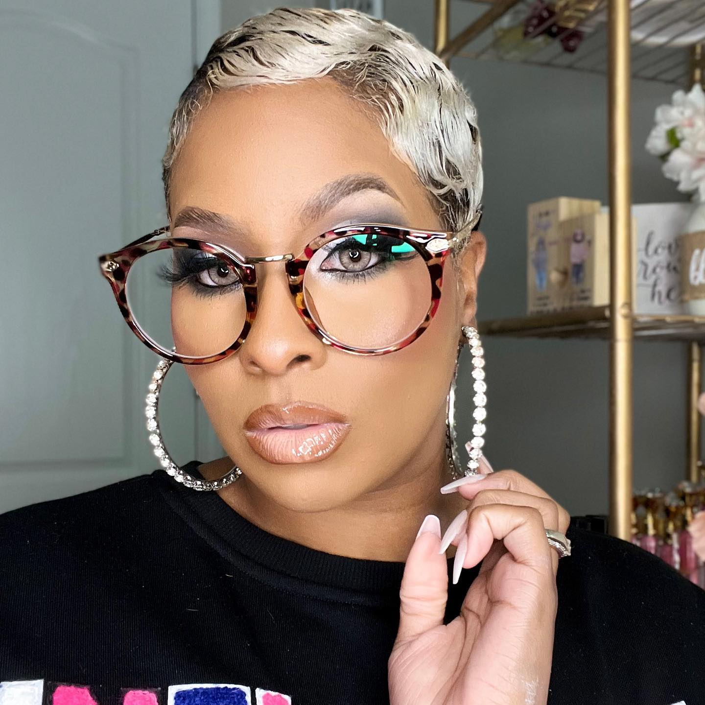 DHBeauty LLC Facebook ad