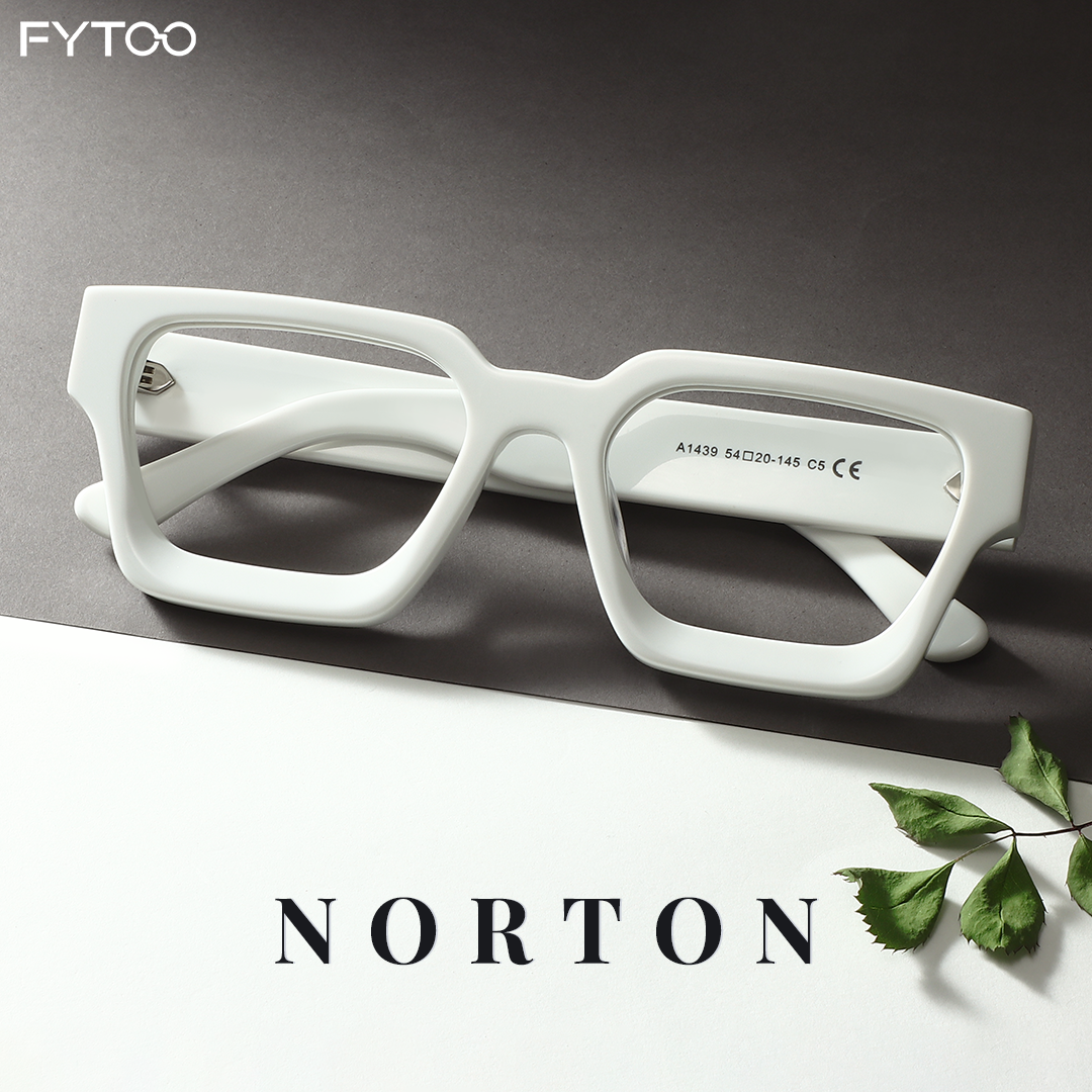 Fytoo Eyeglasses Facebook ad