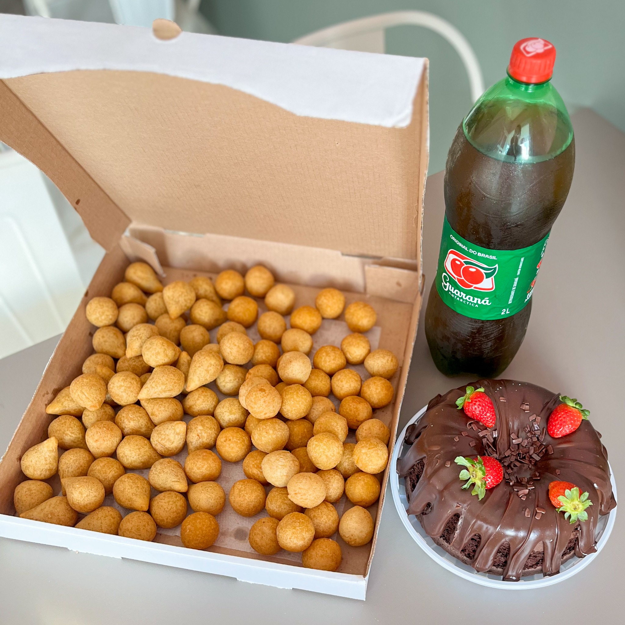 Brownie Bueno Facebook ad: Não importa o tamanho da sua fome, a…