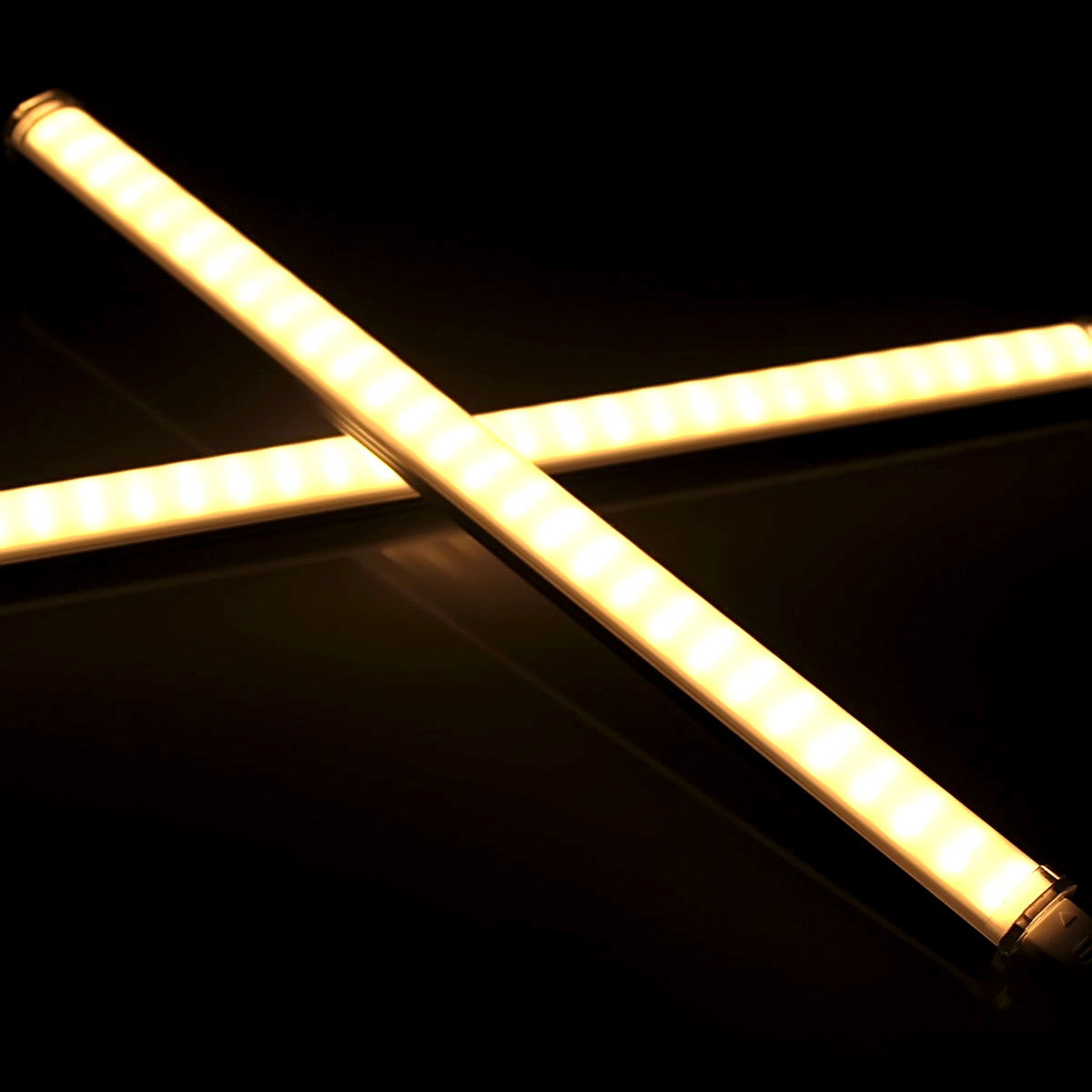 LEDs24.com by Revoart - Der LED Onlineshop Facebook ad