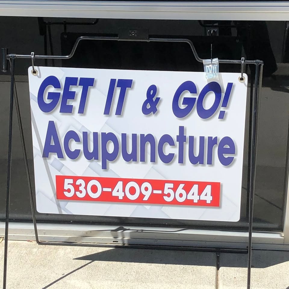 Wendy Stedeford Acupuncture Facebook ad: Group style acupuncture each week!