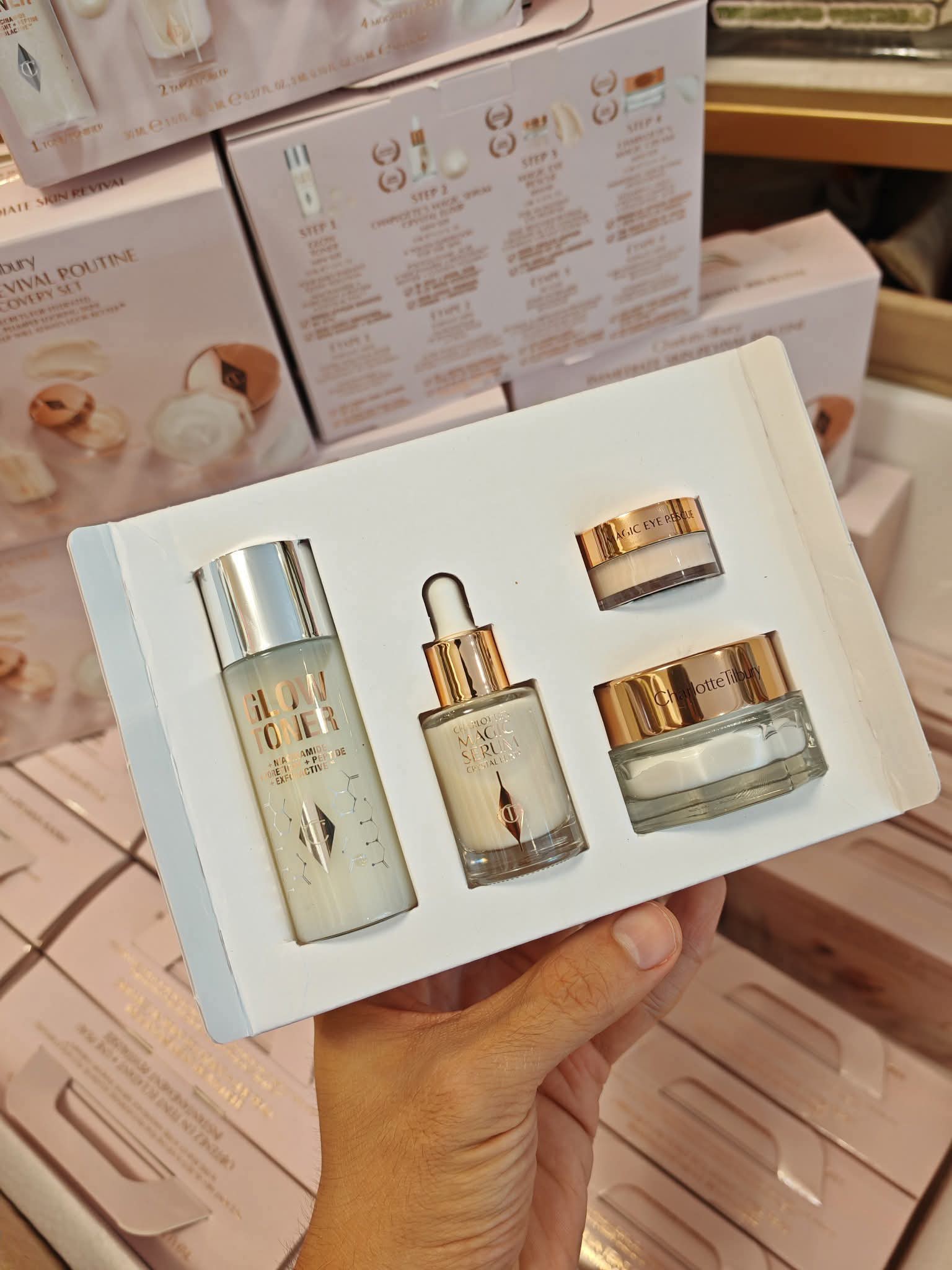 Seoul Beauty Retail & Wholesale II Facebook ad: Charlotte Tilbury ရဲ့ အသစ်စက်စက်ထွက်တဲ့ Immediate Skin…