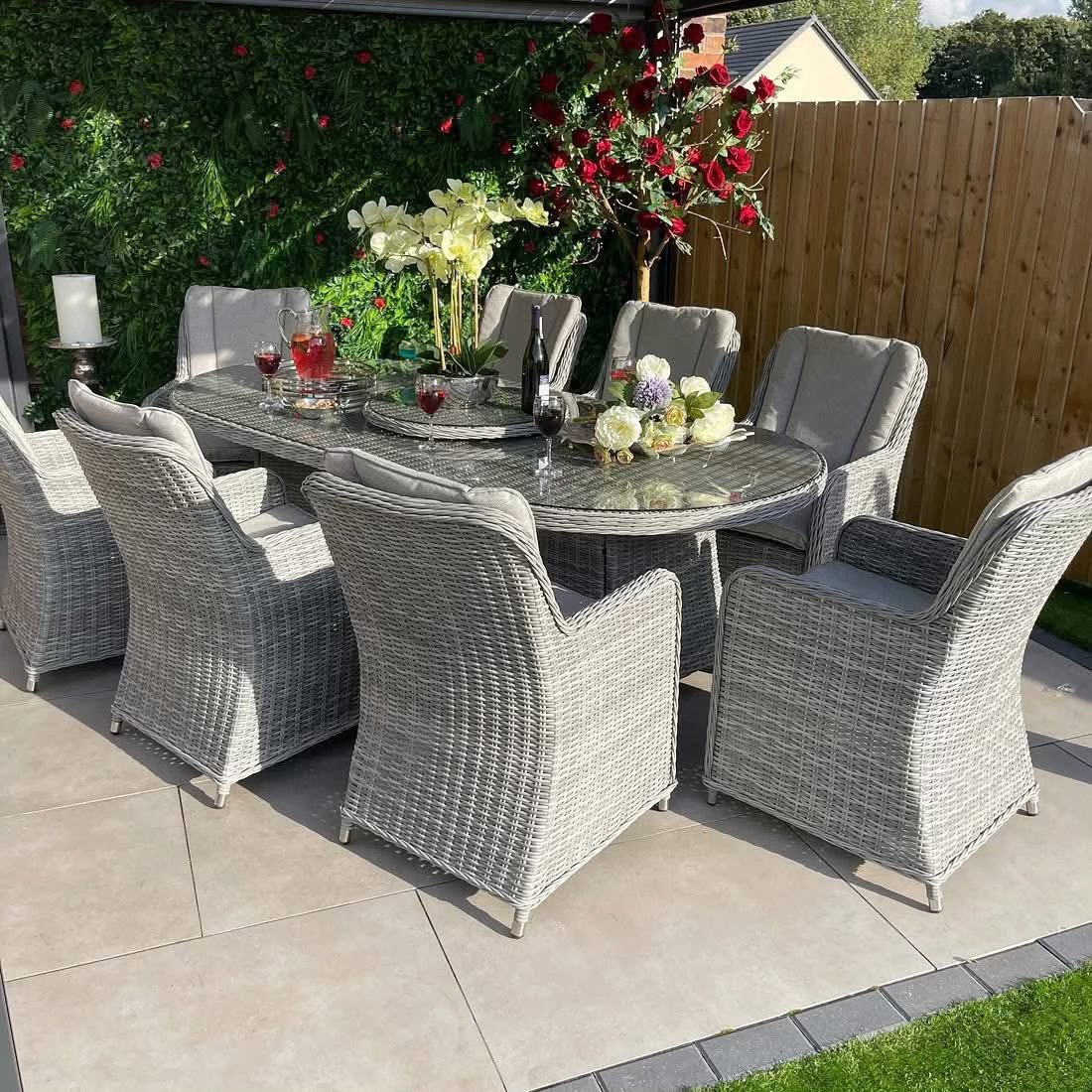 The Outlet Home Facebook ad