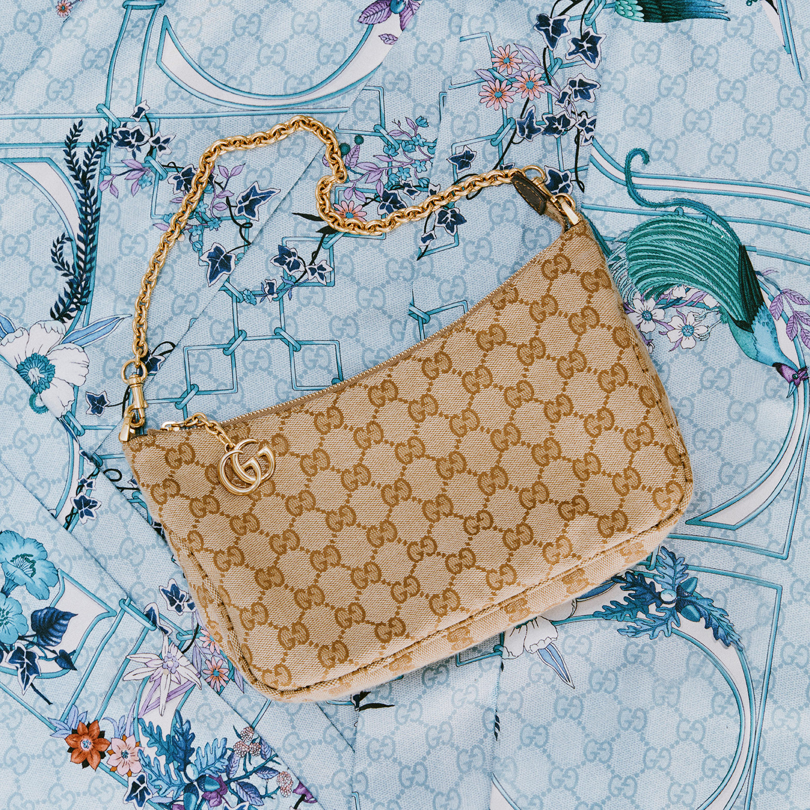 Gucci Facebook ad