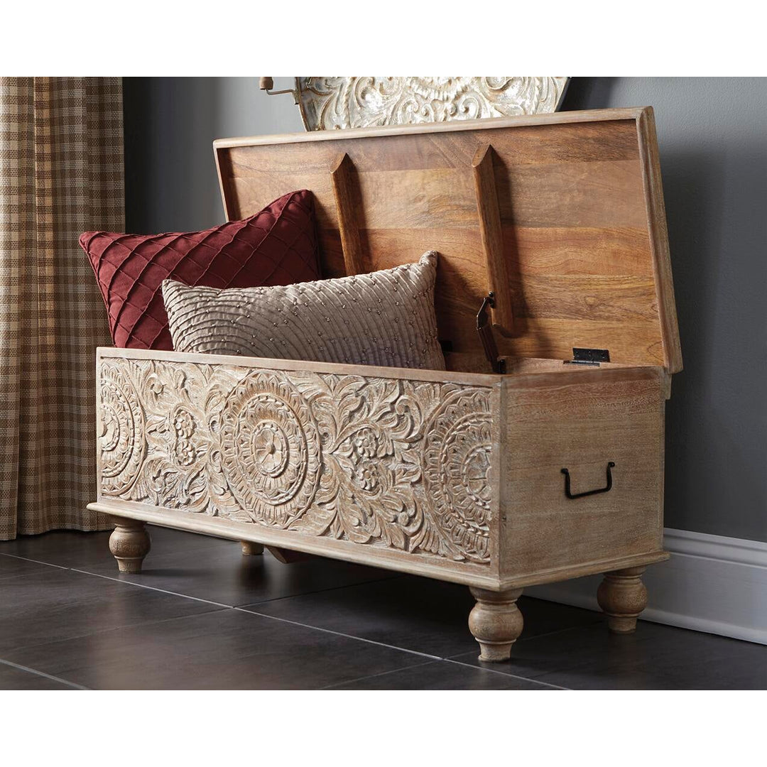 DecorGalore4u.com Facebook ad: SUMMER SALE IS HERE!