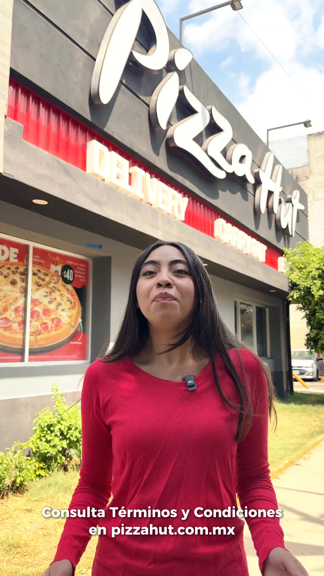 Pizza Hut México Facebook ad: Descarga la app y ahorra hasta $350