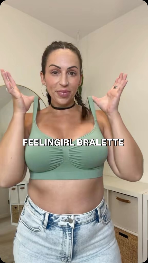 Feelingirl Facebook ad: Literally lived in this bra after my emergency…