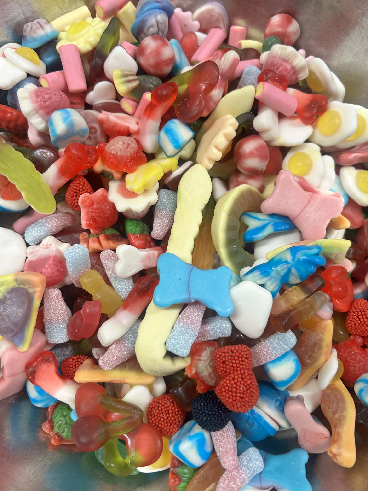 Glossop Pick N Mix Facebook ad: Order Sweet Treats Here!