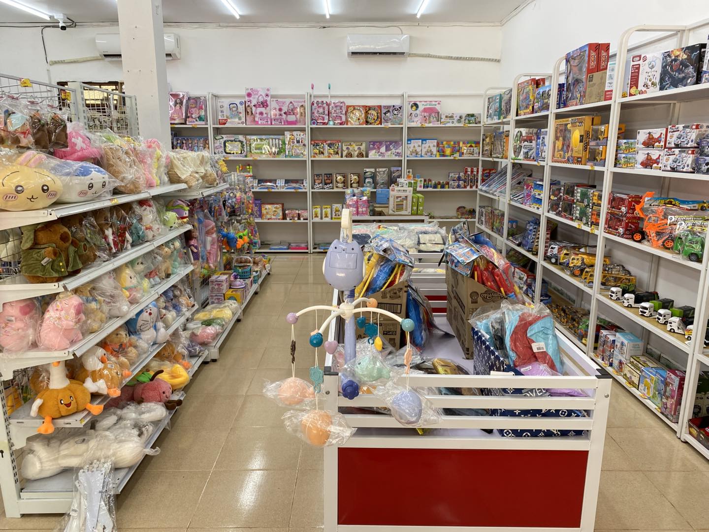 Winna toy ເຄື່ອງໃຊ້ & ແລະຂອງຫລີ້ນເສີມພັດທະນາການ Facebook ad: ອັບເດດໂຊນໃໝ່ໃນຮ້ານ WinnaToy