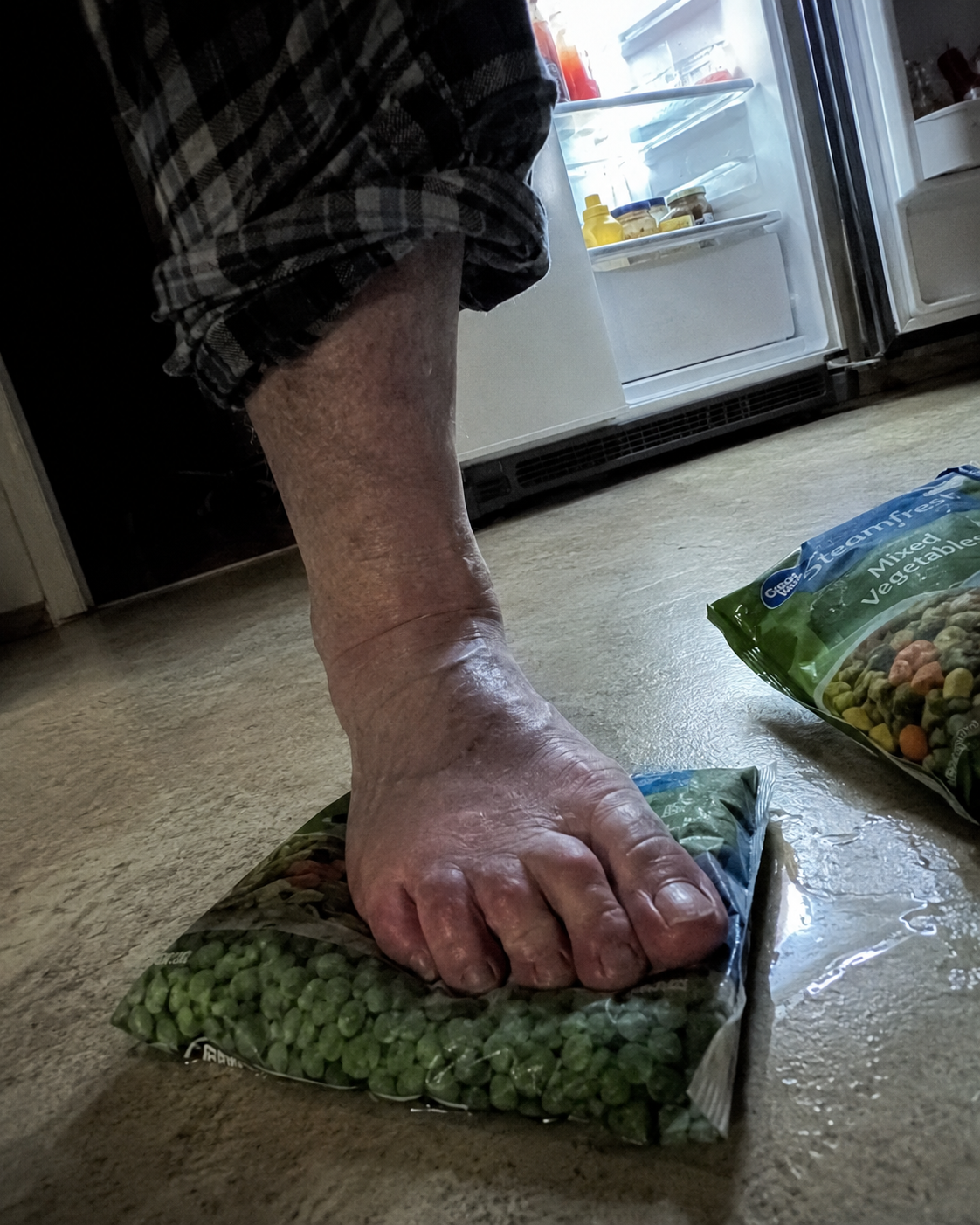 James Stanley Facebook ad: My Burning Feet Woke Me Up Again