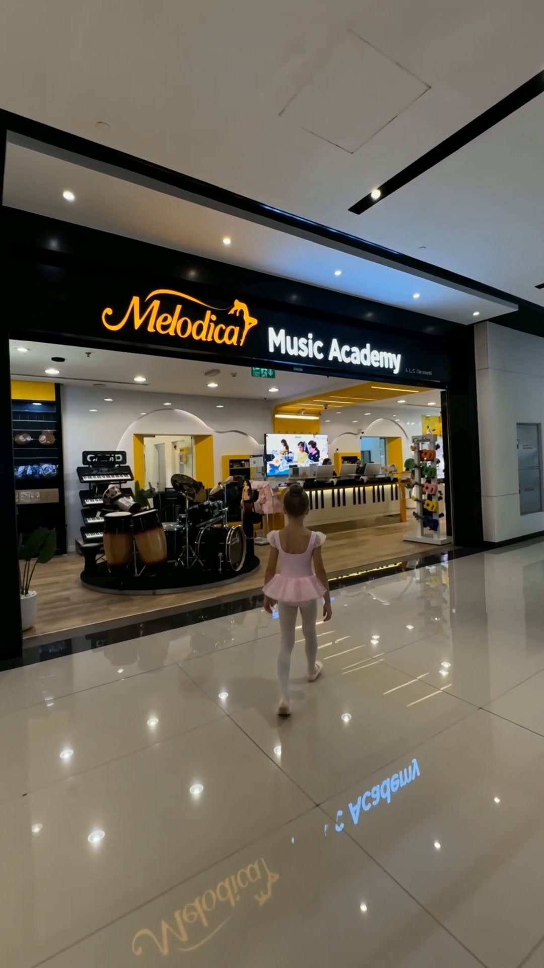 Melodica Music Academy Facebook ad: 40,000+ Reviews
