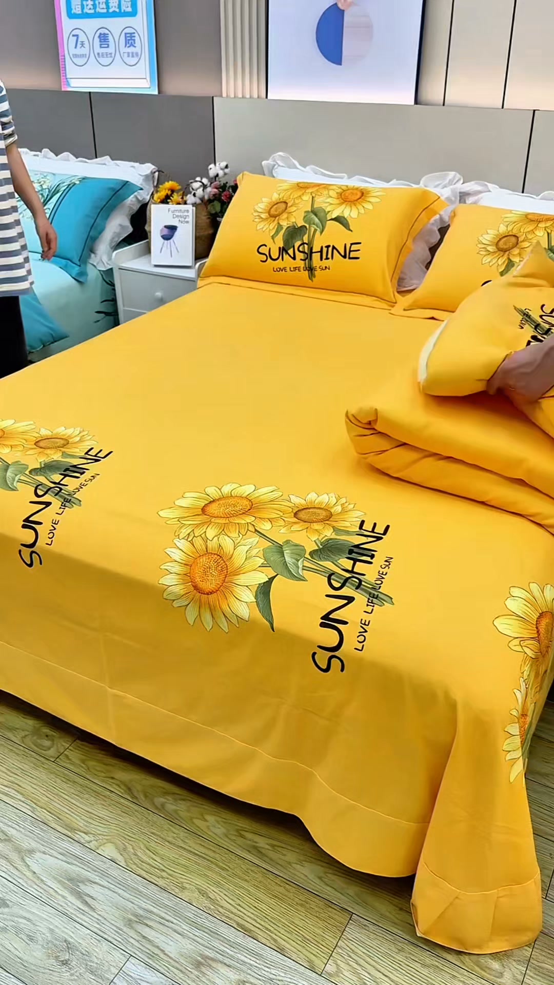 Shopee Facebook ad: Cek produk belinya di sini https://s.shopee.co.id/3g2NelN8KR