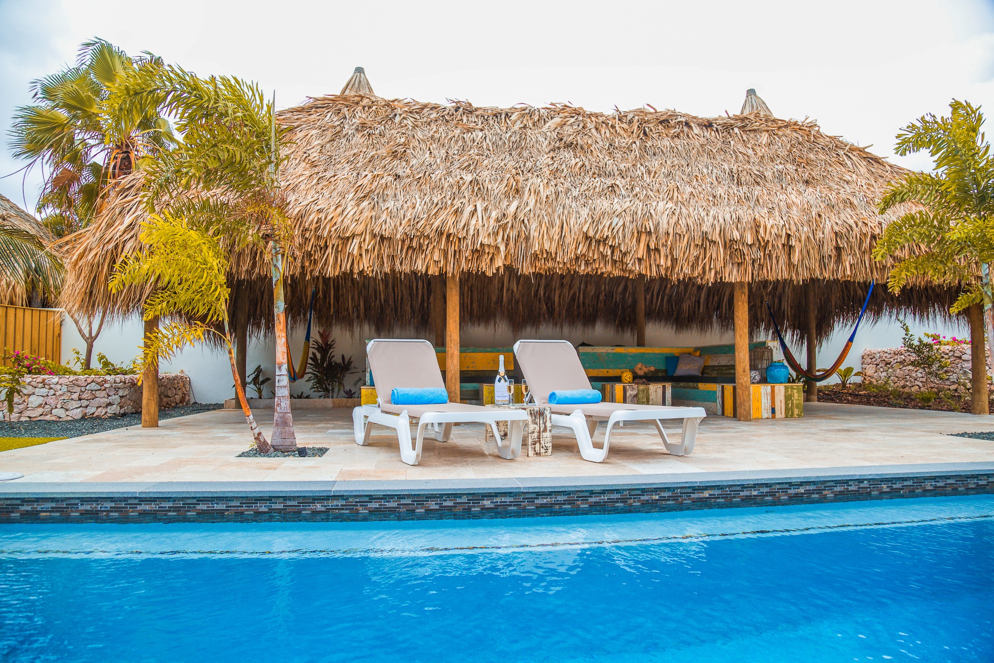 Villas Vista Royal Facebook ad from Nov 21, 2025
