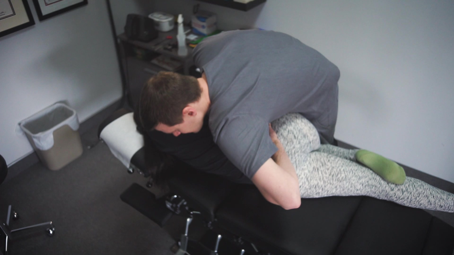 Complete Care Chiropractic Facebook ad: Attention Barrie Residents!