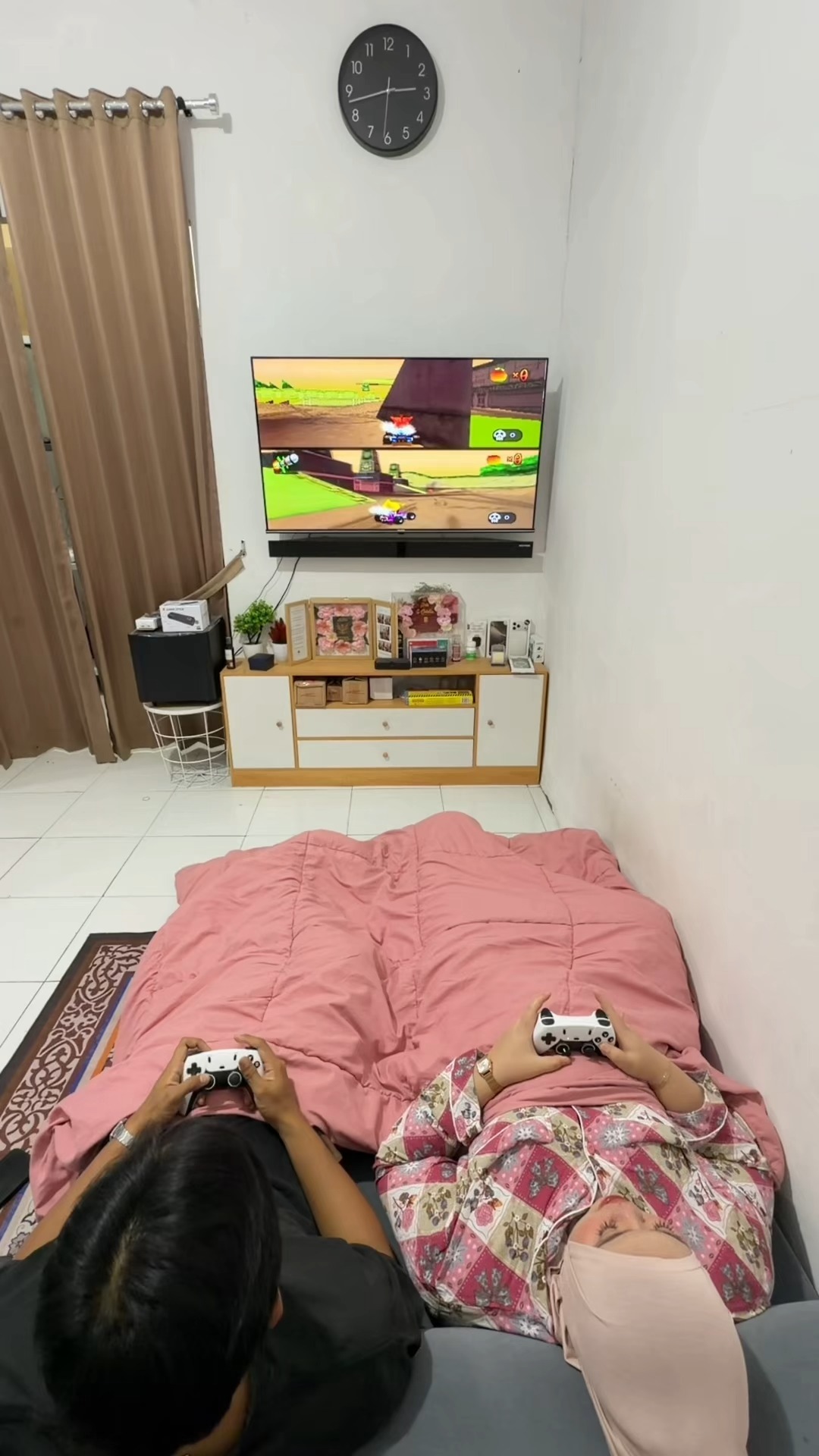 Shopee Facebook ad: Beli disini https://s.shopee.co.id/9AOv6geqYK