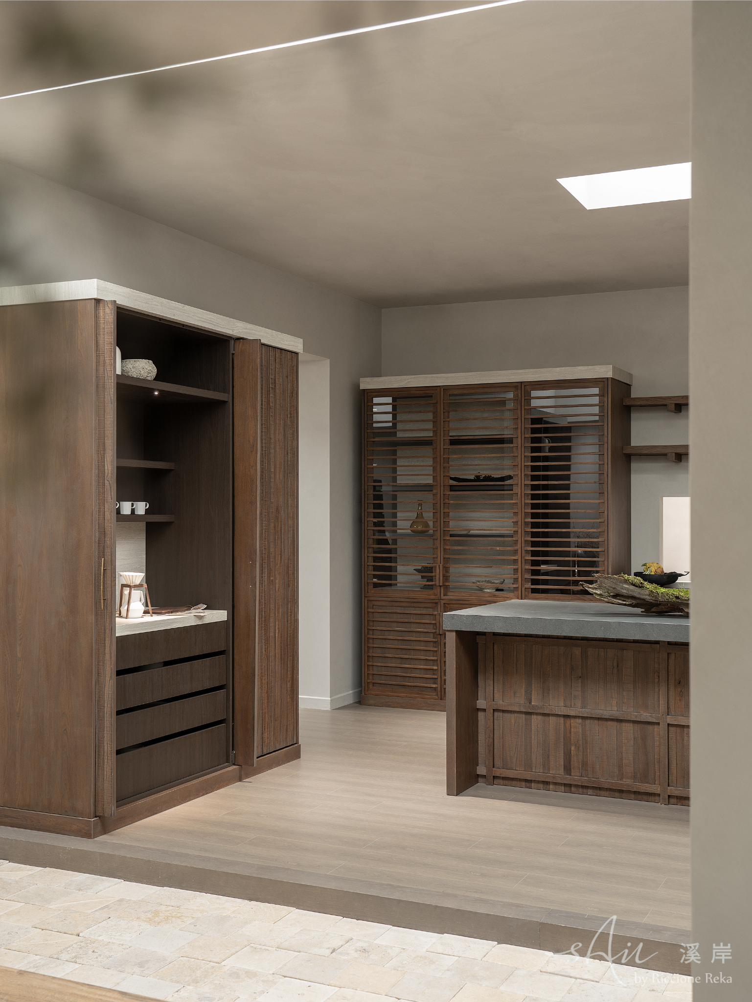 Sail by Riccione Reka Facebook ad: Inspired by the beauty of solid wood.