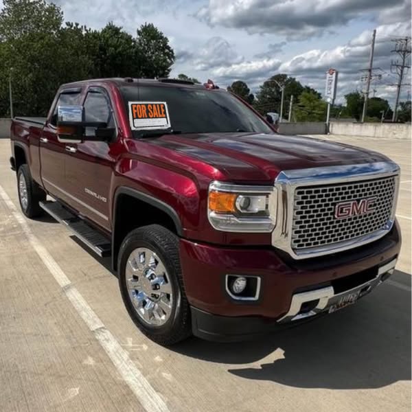 TrendingResults Radar Facebook ad: Get To Know GMC Denali Demo Models With Low Miles!