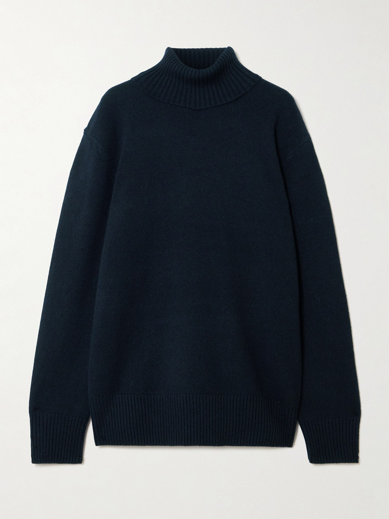NET-A-PORTER Facebook ad: Discover NET-A-PORTER: the world’s premier luxury fashion…