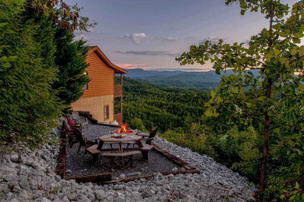 Visit My Smokies Facebook ad