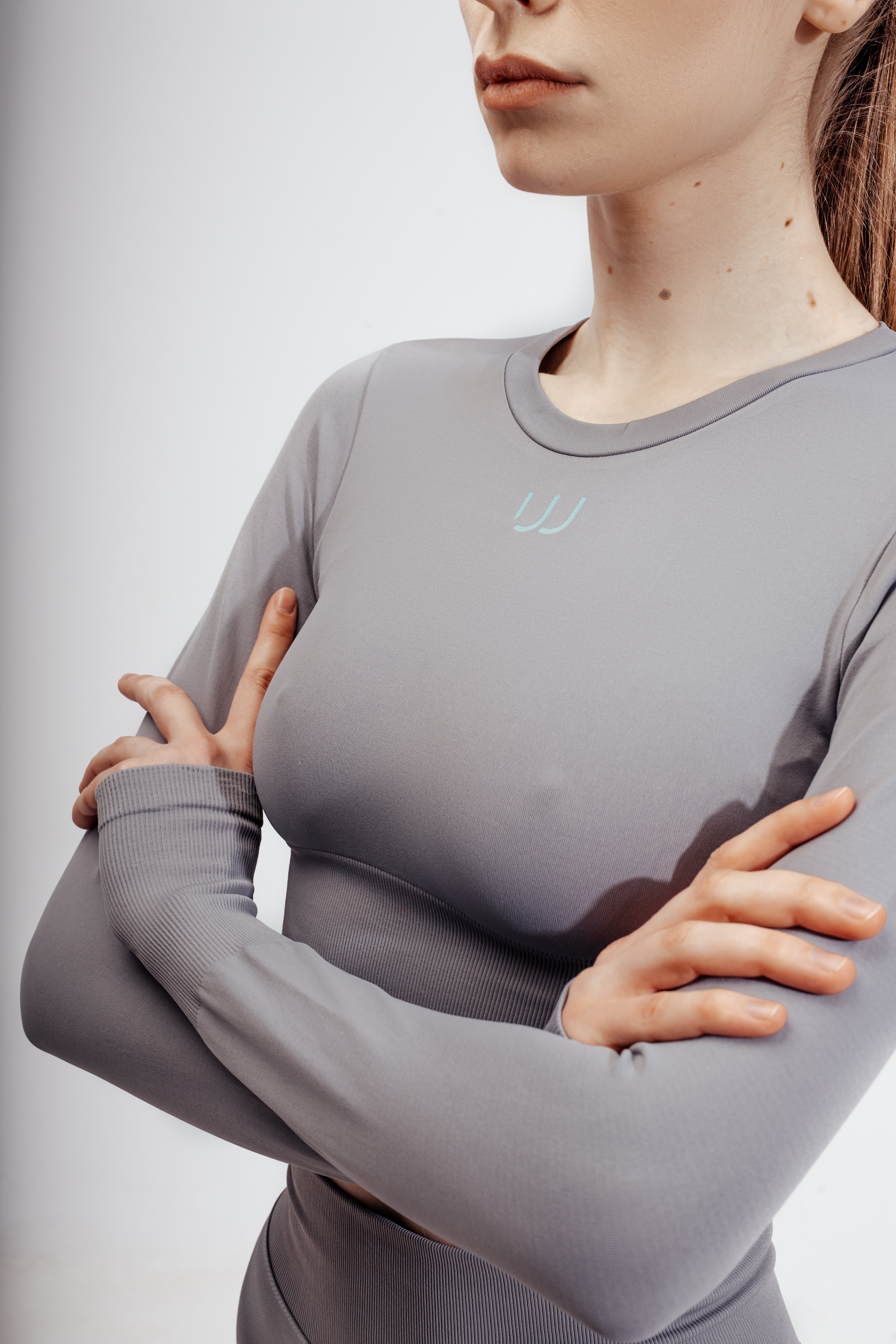 JJ Activewear Facebook ad: Descoperă noua colecție JJ - confortul premium cu…