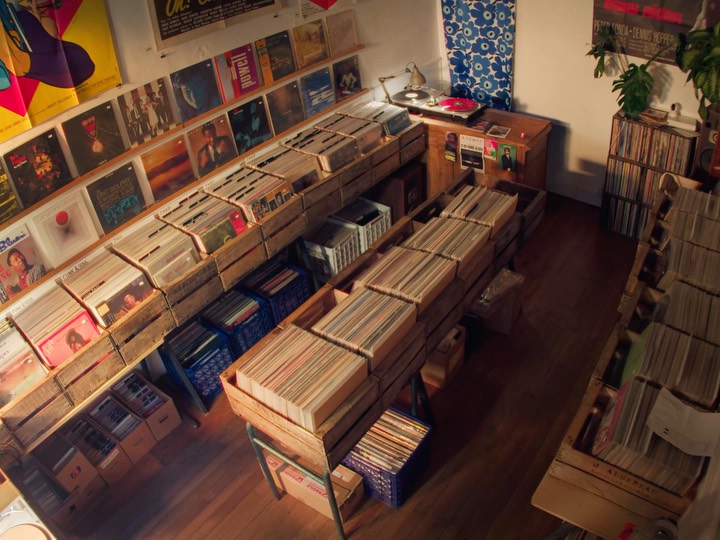 Disquaire, le salon vinyle nantais Facebook ad: Le rendez-vous vinyle à Nantes est de retour!