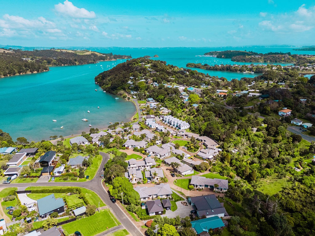 LifeCare Residences NZ Facebook ad: Waiheke Retirement Village