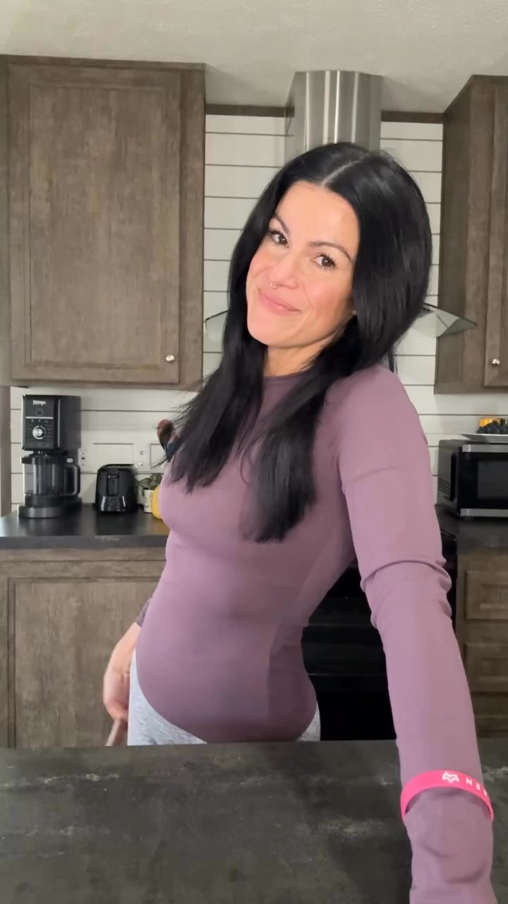 Amy Snyder Facebook ad: Learn the benefits of female-focused beef organs →