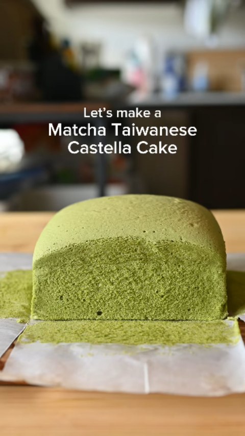 Den's Tea Facebook ad: Tea and cake can pair so well together.