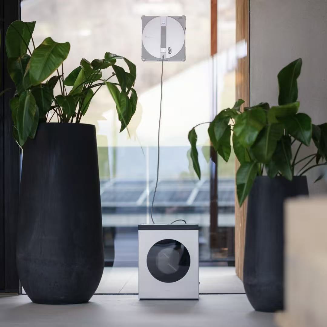 ECOVACS ROBOTICS Facebook ad