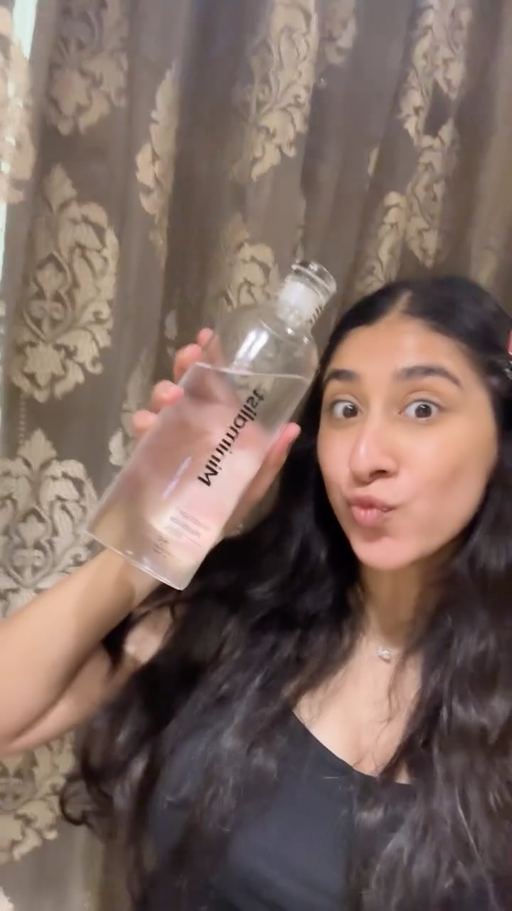 Minimalistinc Facebook ad: @beminimalist__ this bottle is going everywhere with me!