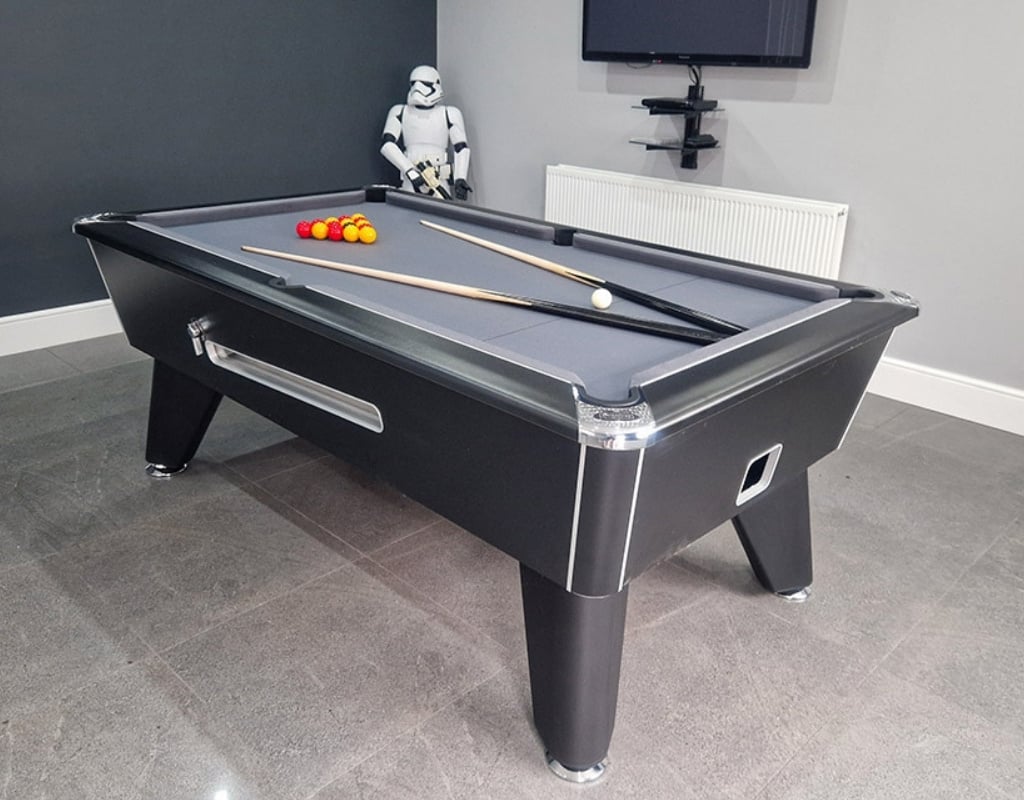 Home Leisure Direct Facebook ad: Make your home the ultimate hangout spot