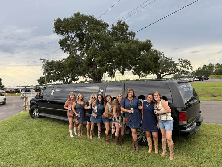 DreaMMaker Limo Facebook ad: DreaMMaker Limousine