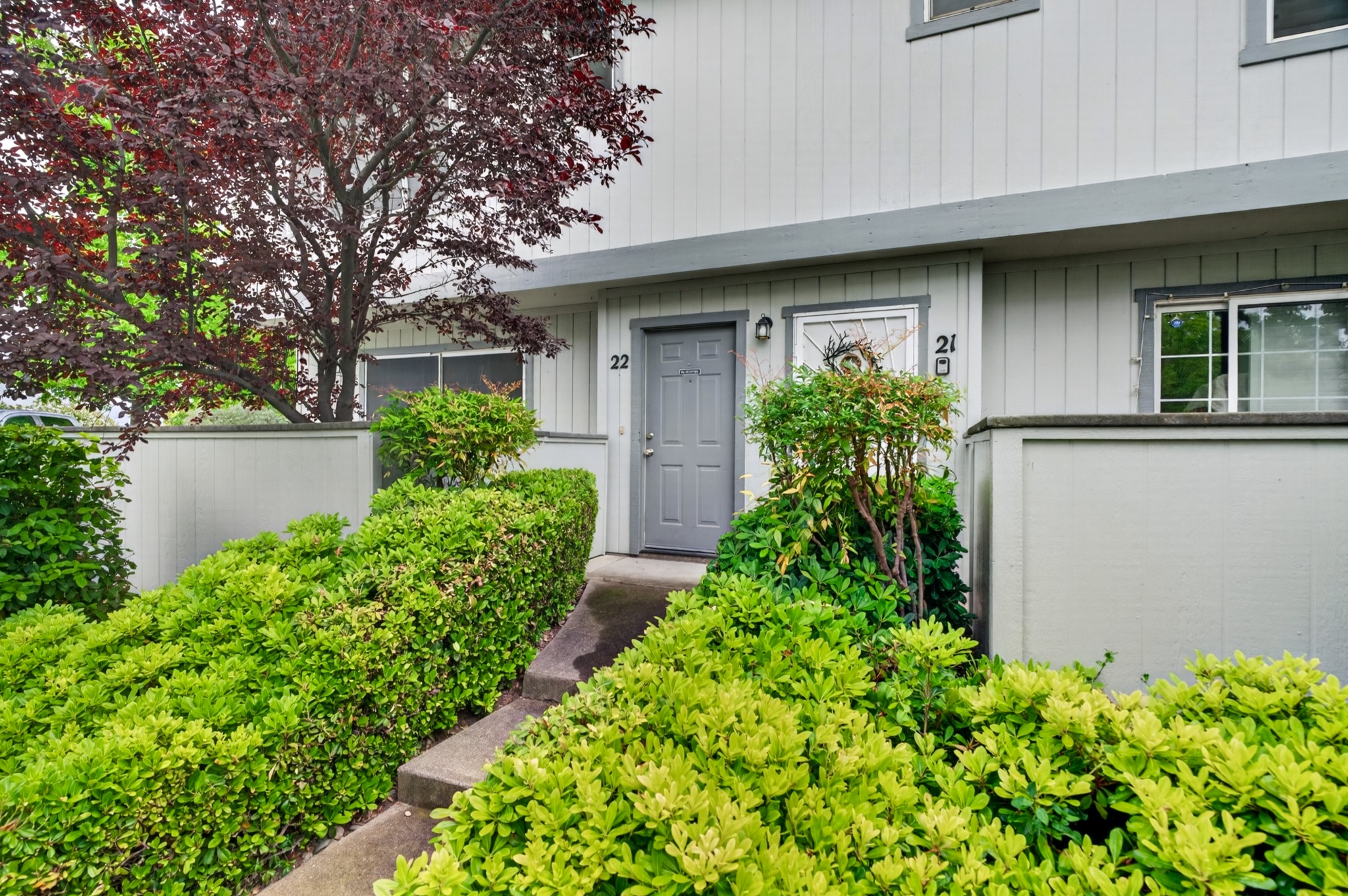 The Barrett Team Facebook ad: ATTACHED 2 CAR GARAGE!