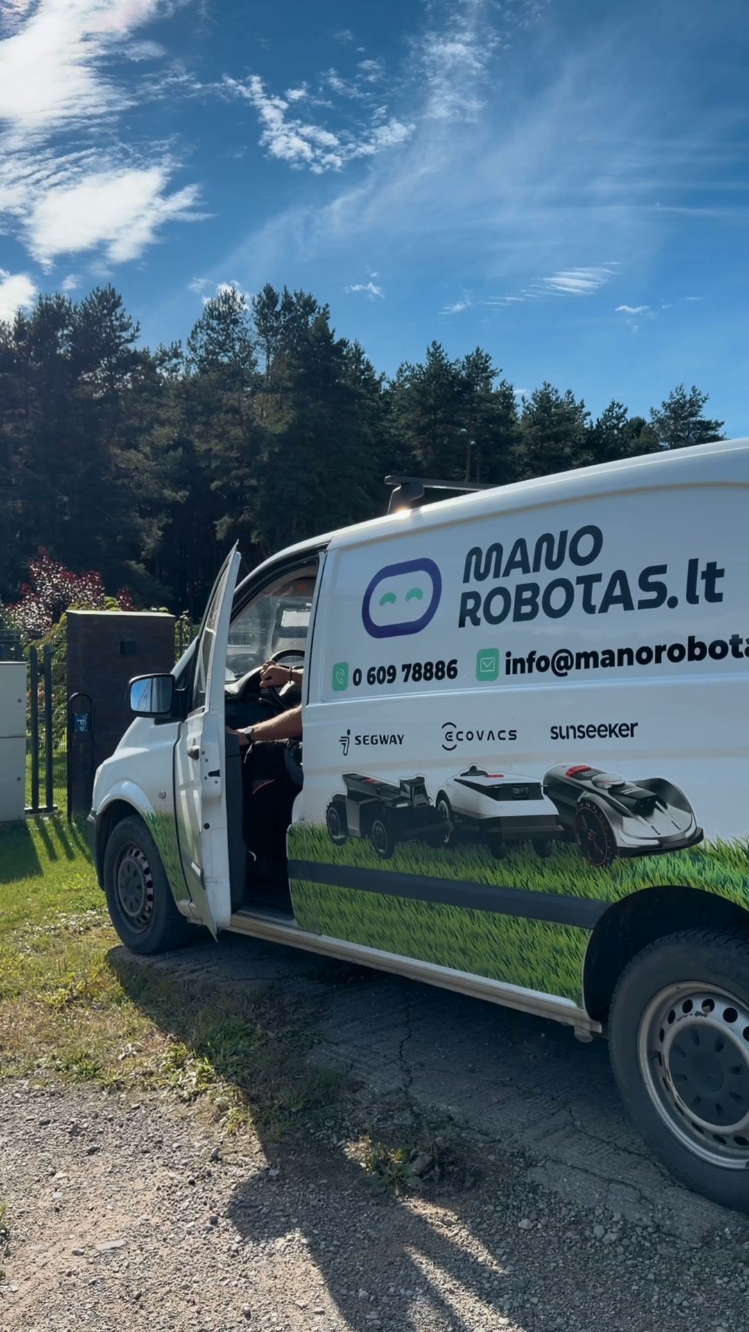 manorobotas.lt Facebook ad: Dabar geriausias metas įsigyti vejos robotą_KIEKIS RIBOTAS