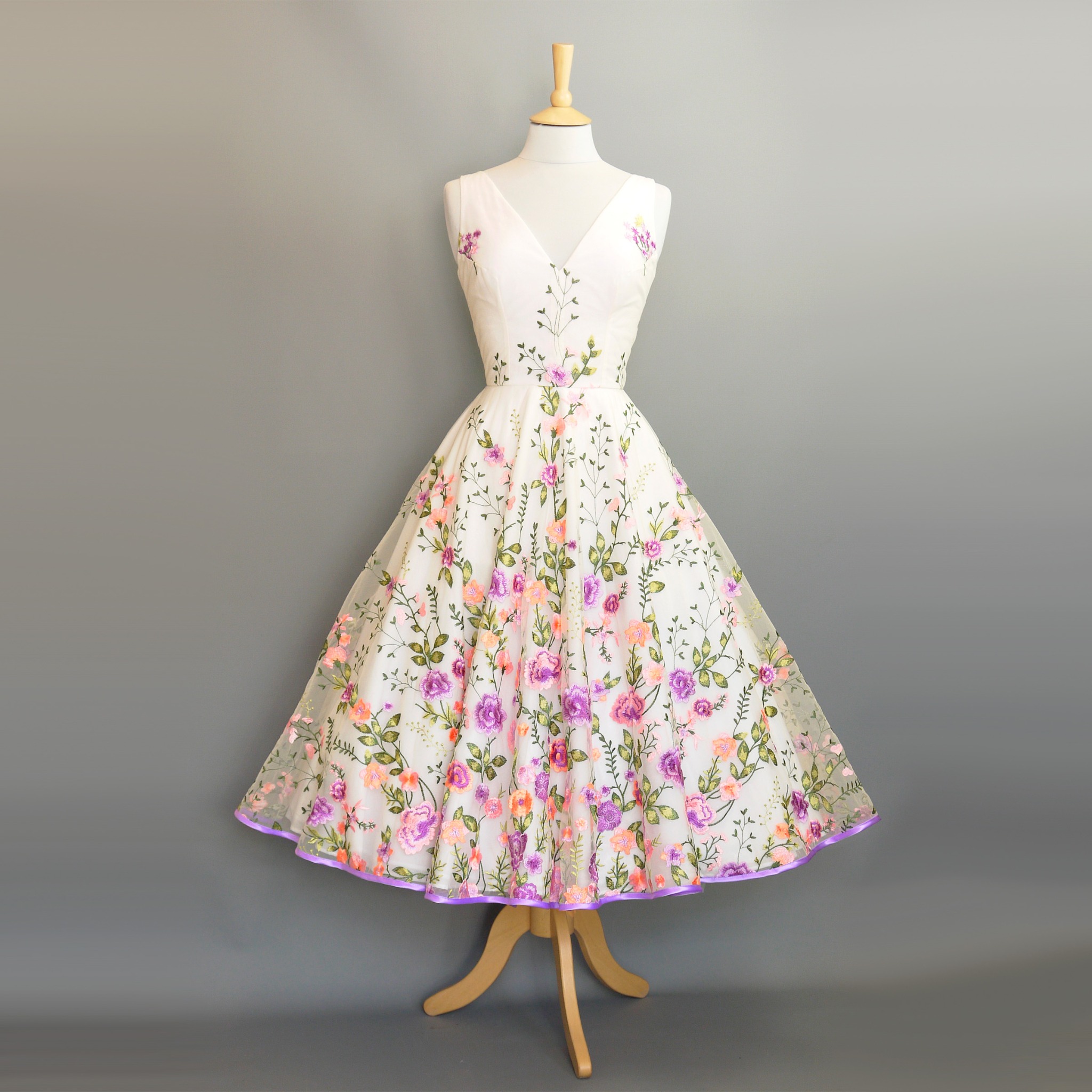 Dig For Victory Facebook ad: Vintage Inspired Wedding Dresses - handmade to order…