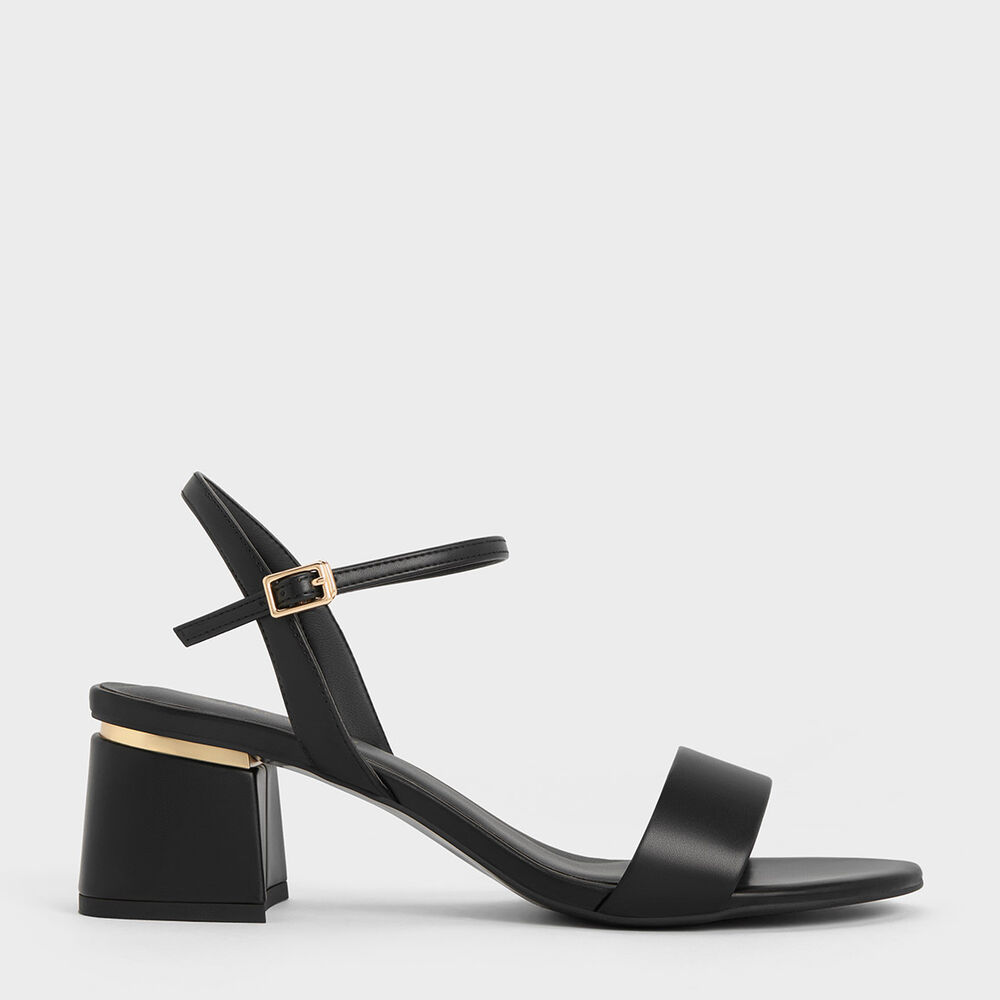 CHARLES & KEITH Facebook ad