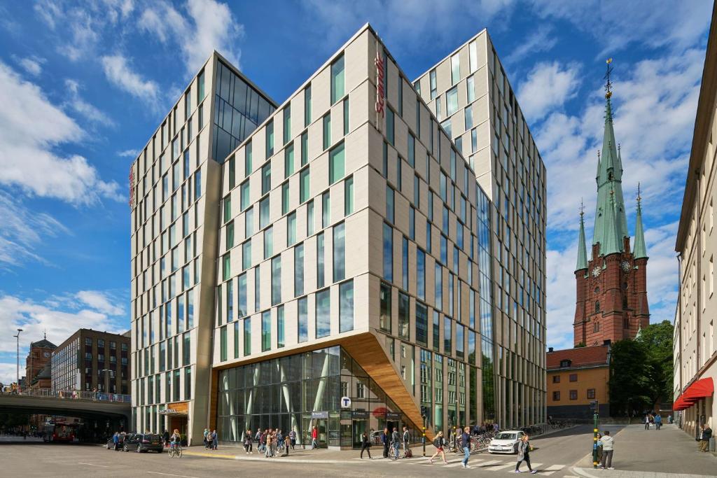 Skönhetstidningen Facebook ad: Vid Incheckning På Scandic Hotel Kollade Receptionisten…