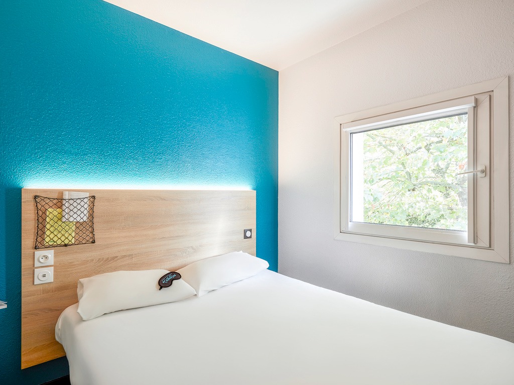 hotelF1 Facebook ad: Profitez de nos nouvelles chambres Cabrio à partir…
