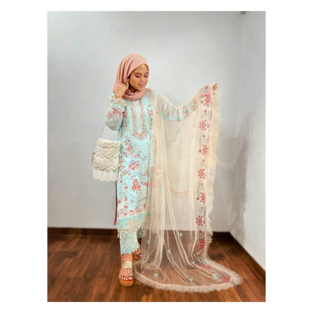 Alranas Fashion Facebook ad: Pakistani suit at affordable rate