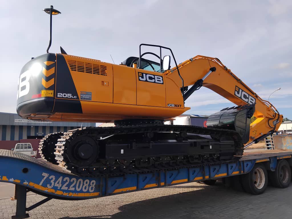 Master Star Relations Lowbeds & Plant 4Hire 72122511/71585366 Facebook ad: Plant Hire,Low beds,Graders, Water Bowsers,Drill Rig…