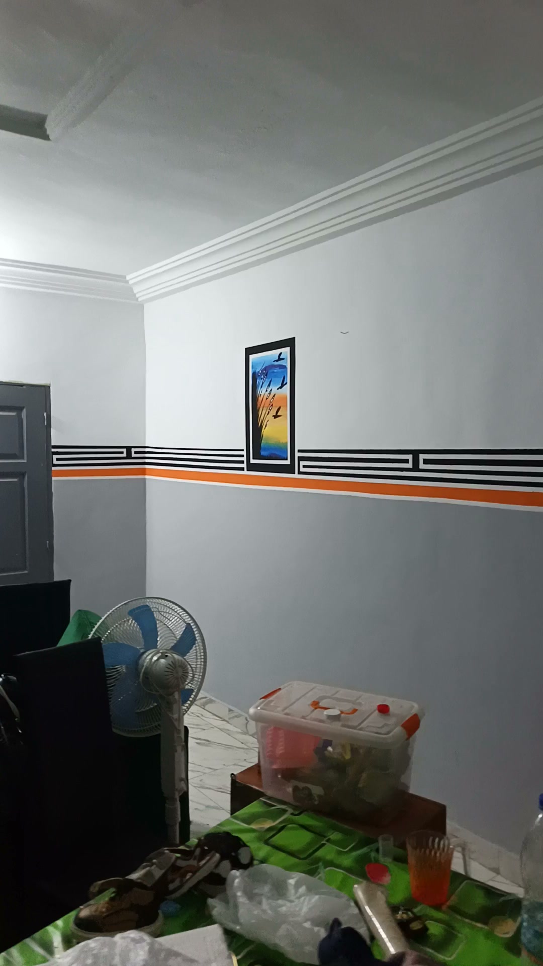 Pro peintre Facebook ad: Besoin de rafraîchir votre maison, votre bureau ou…